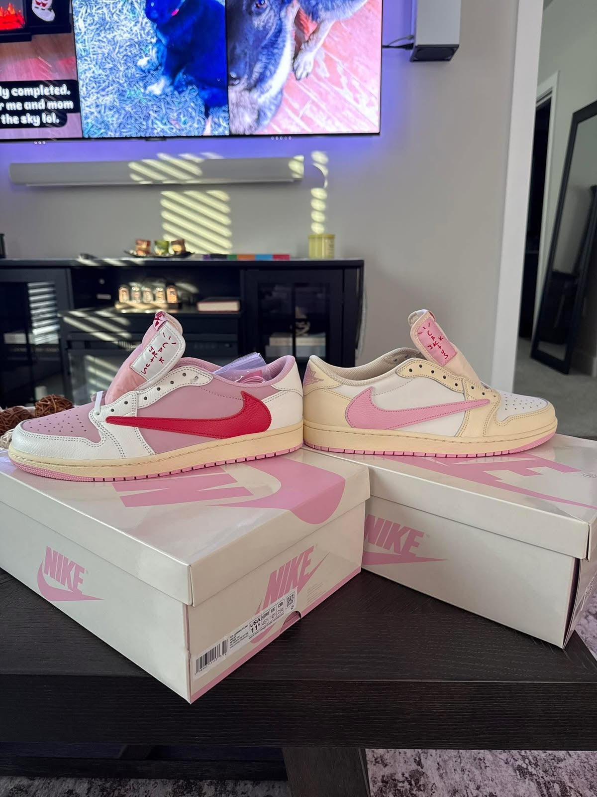 Travis Scott × AJ1 Low "Shy Pink" - Luxuryurbanwear